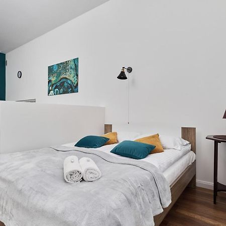 Dominikanska Old Town Studio W Kamienicy By Noclegi Renters Вроцлав Екстер'єр фото